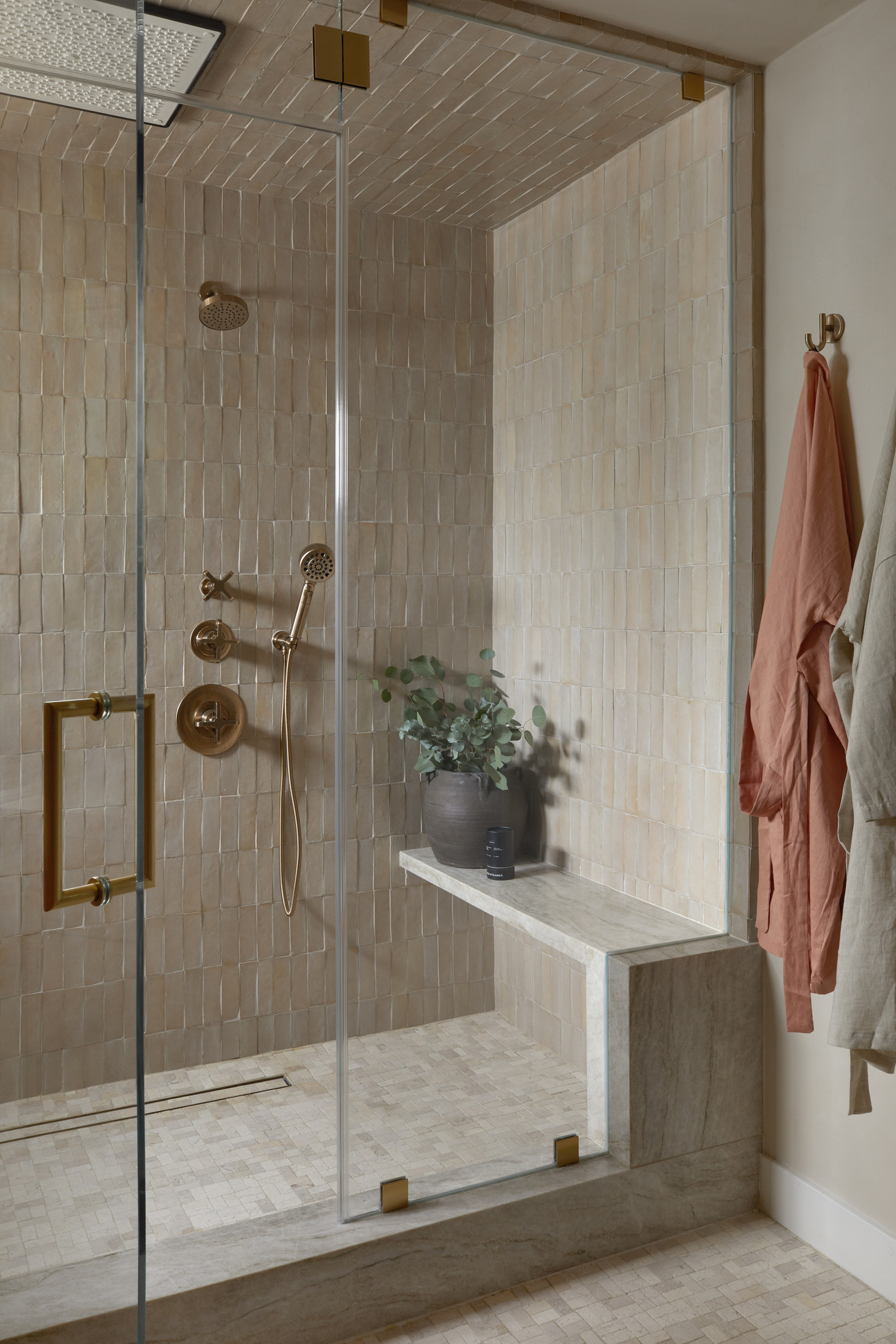 Bathroom interior style with transparent clear glass door