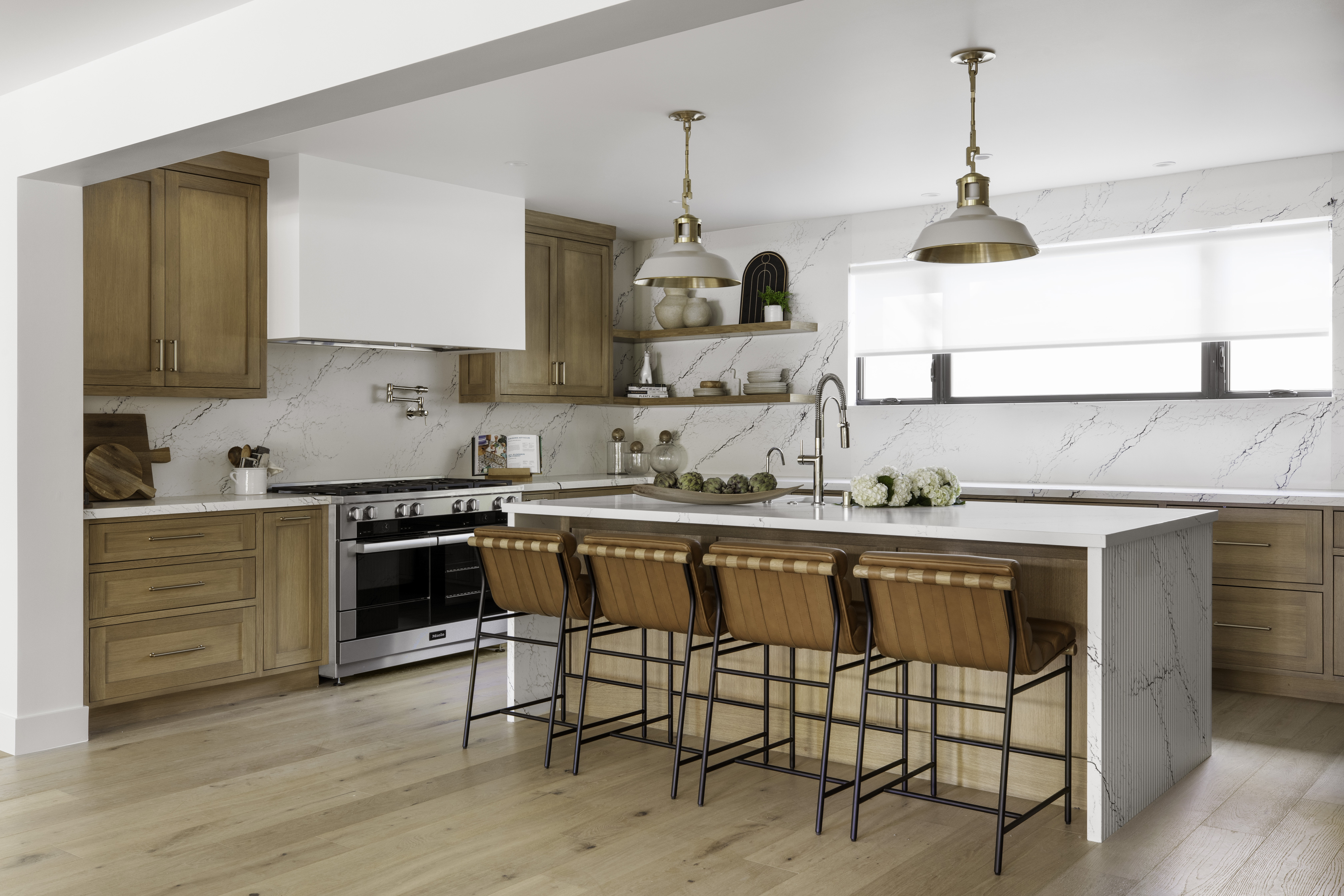 Building or Renovating in Style: How a Team of Interior Designer, Architect & Contractor Elevates Your California Home
